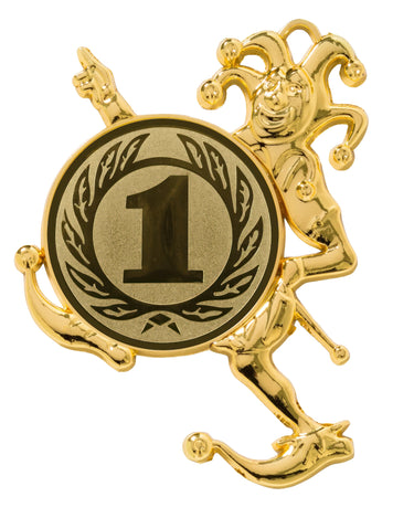 Exquisit gefertigte Karnevalsmedaillen Oldenburg 102 x 71 mm PK79033g-E50 halten eine runde Plakette mit der Nummer 1 und einem Lorbeerkranzdesign. Sie bestehen aus hochwertigem Material und haben ein exklusives Design, das an feine Medaillen erinnert.